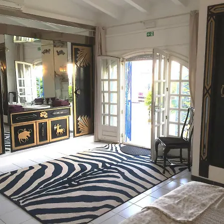 Pao Blau בית הארחה